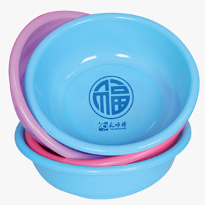 林通净身穿衣服务